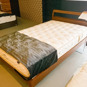 日本ベッド「シルキーパフ」
