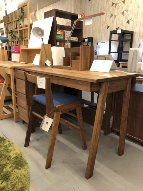 杉工場　KUKKAデスク