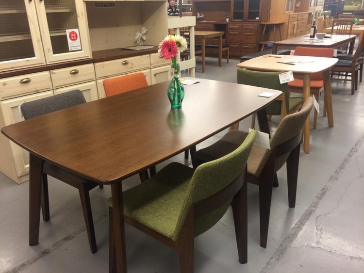 新商品続々入荷中!!
