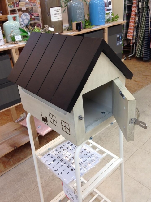 新しい郵便ポストが入荷～♪