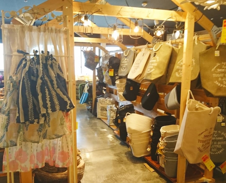 【雑貨半額市】大好評開催中です！