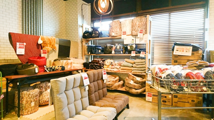 【与次郎店】雑貨半額市大好評開催中！