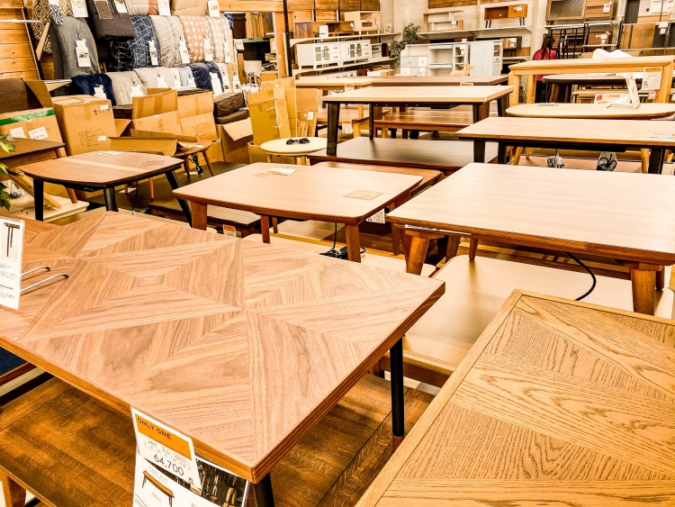 今シーズンこたつ続々入荷中！