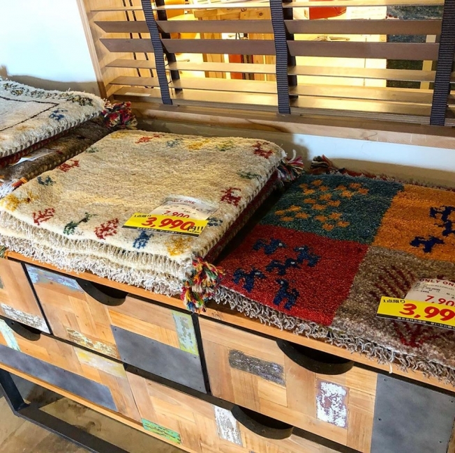 イランより新柄入荷しております！