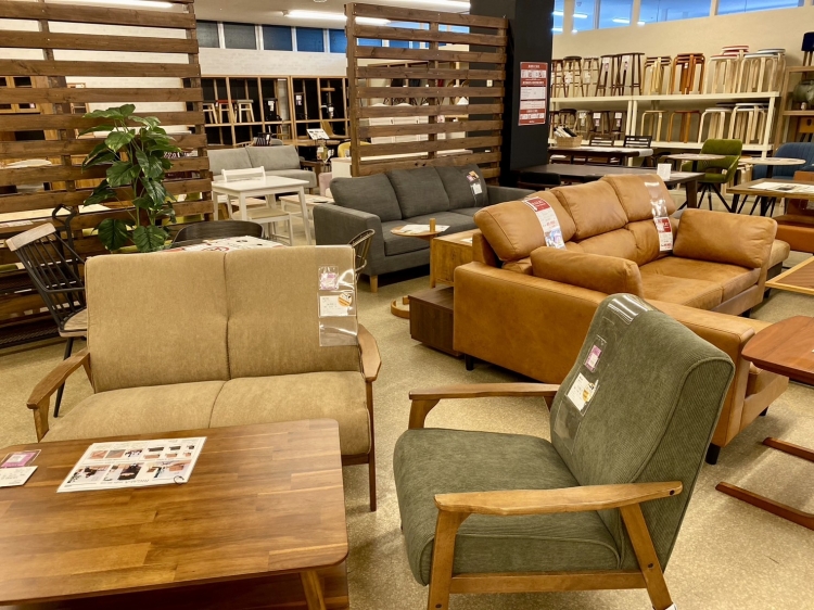 国分店新商品入荷＆レイアウト変更のお知らせ