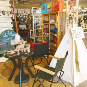 アウトドアグッズ、ぞくぞく入荷中！